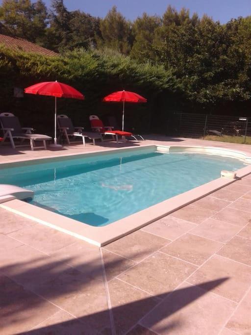 Duplex Cosy Confort Piscine Caderousse Номер фото